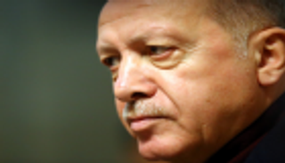 نائب سابق بحزب أردوغان: تركيا أصبحت "جمهورية خوف"