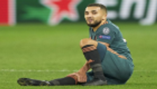 فحص جديد يبشر أياكس باستعادة المغربي زكريا لبيض