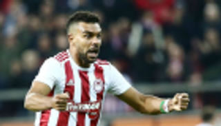 أولمبياكوس نادم على استبعاد الجزائري سوداني من قائمته الأوروبية