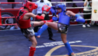 الإماراتيان سمحان والجماري يتأهلان لربع نهائي بطولة آسيا للمواي تاي