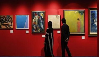 معرض للفن التشكيلي - أرشيفية