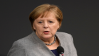 حزب ميركل يطالب بوضع حزب الله على لائحة الإرهاب الأوروبية