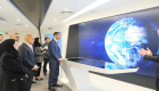 الإمارات والصين يبحثان توظيف "أعمق" للذكاء الاصطناعي