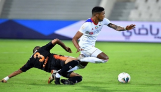 الشارقة تعادل مع عجمان