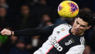 القوات البرتغالية تداعب رونالدو: مرحبا بك في المجال الجوي