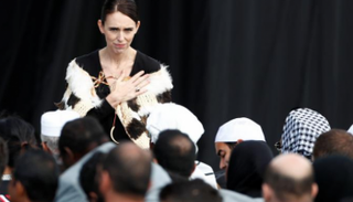 رئيسة وزراء نيوزيلندا جاسيندا أرديرن تعزي أسر الضحايا - أرشيفية