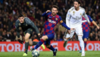 تسجيل صوتي يدفع ريال مدريد للاحتجاج على حكم الكلاسيكو