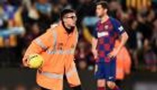 الكلاسيكو يهدد برشلونة بالحرمان من جماهيره