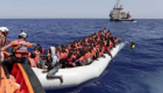 إيطاليا ترسل 132 مهاجرا إلى ألمانيا