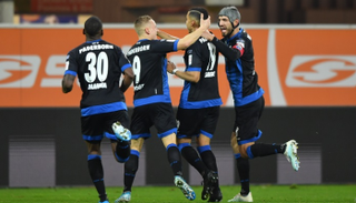 فوز مهم لبادربون على فرانكفورت