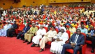 انتخابات تشريعية في مالي مايو المقبل يعقبها استفتاء دستوري 