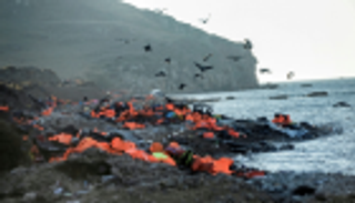 حريق متعمد يلتهم عملا فنيا يكرم المهاجرين في فرنسا