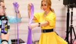 "السلايم".. لعبة الكبار والصغار في متحف أمريكي