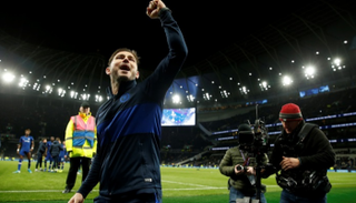 فرحة لامبارد بعد الفوز