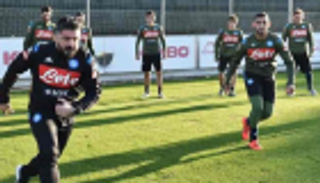 جاتوزو يحسم مستقبل فوزي غلام مع نابولي 