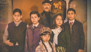 أشرف عبدالباقي مع أبطال مسلسله الجديد