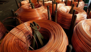 النحاس يستقر قرب أعلى مستوياته في 7 أشهر 