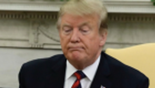 "عزل ترامب" يثير ارتباكا وخلافات قانونية في واشنطن