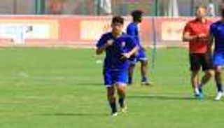 لاعب الأهلي المصري يكشف حقيقة رحيله بسبب الأولمبياد