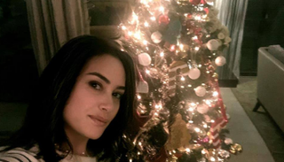 هند صبري تهنىء جمهورها بعيد الميلاد