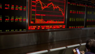 الأسهم اليابانية تنخفض ونيسان عند أقل مستوى في 8 أعوام