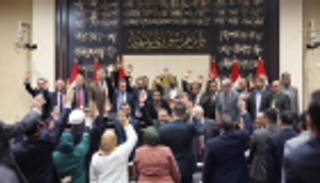 قانون الانتخابات الجديد يثير استياء المتظاهرين العراقيين 