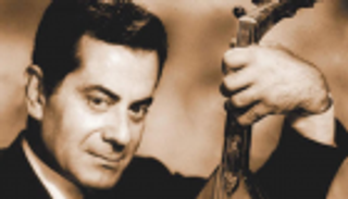   فريد الأطرش في ذكراه.. "ملك العود" يغزو القلوب بألحانه وأحزانه