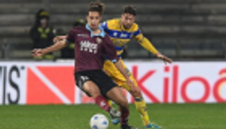 لاتسيو يدرس استعادة المغربي كيين