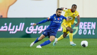 الهلال والحزم