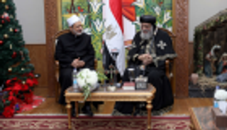 شيخ الأزهر ومفتي مصر يزوران الكاتدرائية للتهنئة بعيد الميلاد