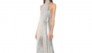 الفستان المرصع بالترتر اختيار مثالي لحفل رأس السنة