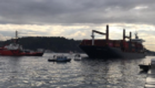 تركيا تغلق مضيق البوسفور بعد اصطدام سفينة شحن‎