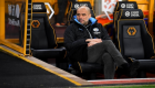 جوارديولا يرفع الراية البيضاء في الدوري الإنجليزي