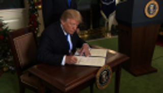 القطيعة الفلسطينية-الأمريكية بـ2019.. كرة ثلج تغذيها قرارات منحازة