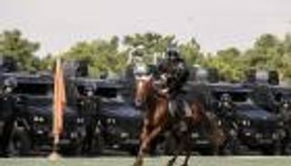 "الوحدة الخاصة".. قبضة خامنئي لسحق الاحتجاجات في إيران