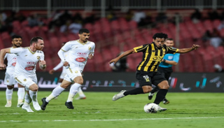 من مباراة الاتحاد والفتح