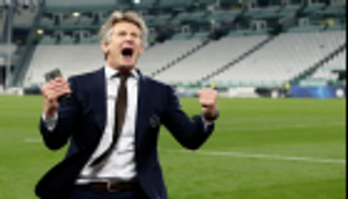 خلال مؤتمر دبي.. أساطير الكرة يبرزون الدور السلبي لمواقع التواصل