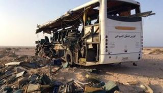 مصرع 6 وإصابة 24 في حادث تصادم بمصر - أرشيفية