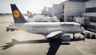 إحدى الطائرات التابعة لشركة لوفتهانزا الألمانية