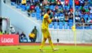 حارس الزمالك يكشف عن كواليس نزاع "المنشفة السحرية" مع أطفال زيسكو