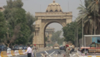 عناصر من حزب الله العراقي يقتحمون مقر السفارة الأمريكية في بغداد