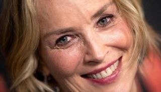 الممثلة الأمريكية شارون ستون