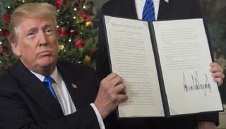 ترامب يوقع قرار نقل السفارة الأمريكية للقدس - أرشيفية