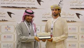 إماراتيان يحصدان مراكز أولى بمهرجان الصقور في السعودية