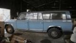 فشل بيع سيارة الديكتاتور الروماني تشاوشيسكو في مزاد