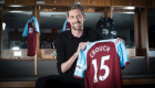 بيرنلي الإنجليزي يعلن ضم كراوتش من ستوك سيتي