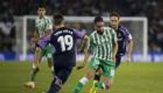 ريال بيتيس يعلن إعارة نجم الجزائر إلى سيلتا فيجو