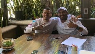 سبستيان جيوفينكو مع رئيس الهلال 