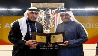 الشيخ سلمان بن إبراهيم آل خليفة ومحمد خلفان الرميثي