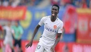 أبوبكر ستيف تراولي